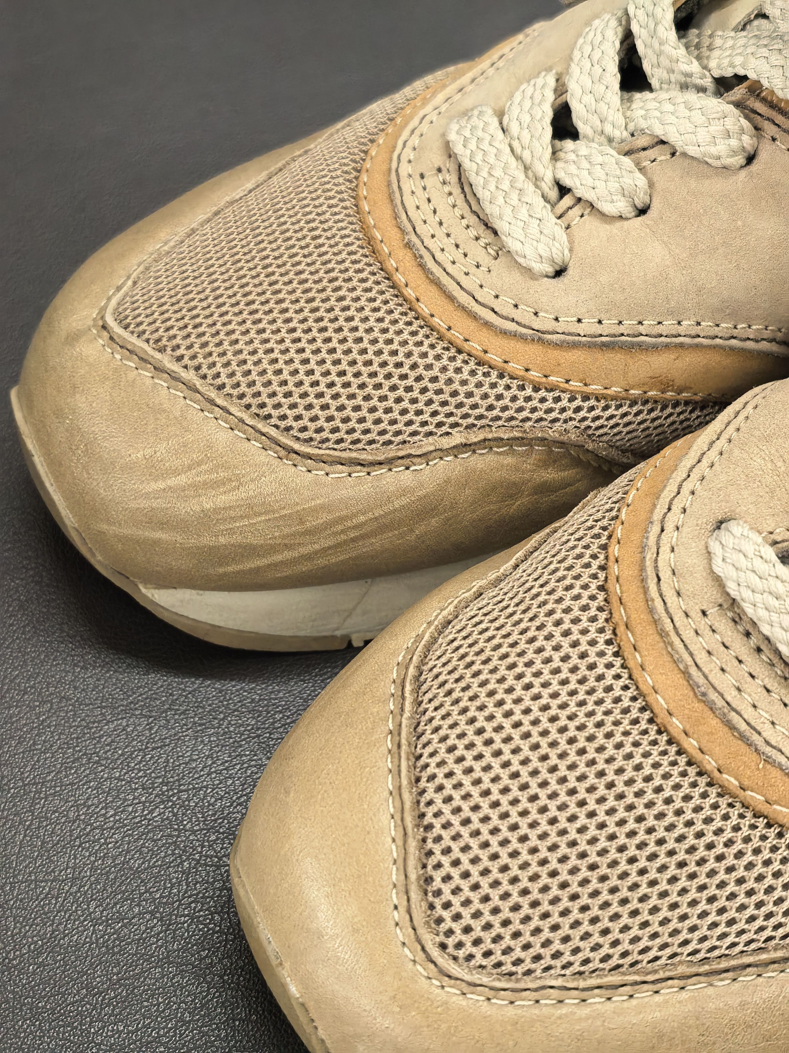 New Balance New balance 997 Nonnative Dune Size US 9 / EU 42 - 2 Thumbnail