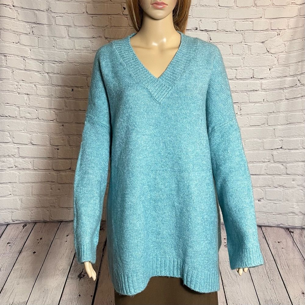 Pull & Bear New Pull & Bear Blue V-Neck Drop Shoulder Sweater Size L Size L / US 10 / IT 46 - 1 Thumbnail
