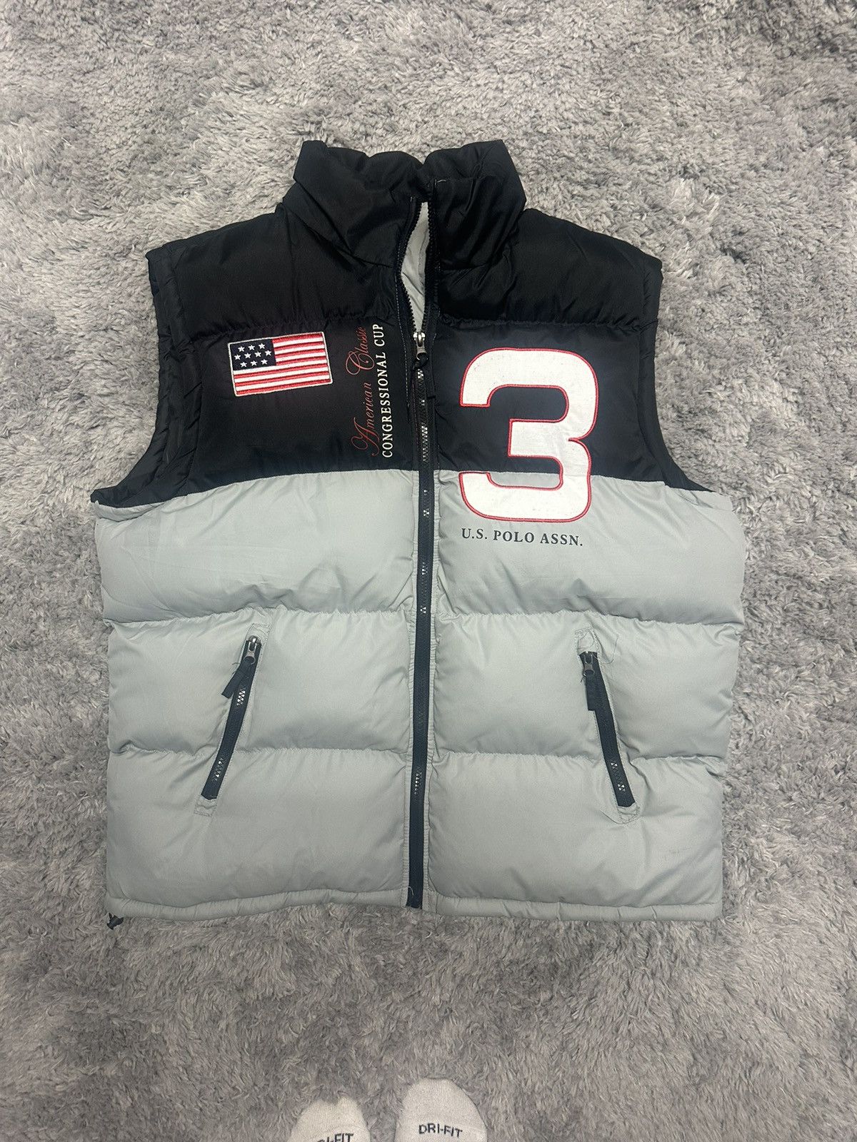 U.S. Polo Assn. × Vintage US Polo Assn. Black and grey puffer vest size Large Size US L / EU 52-54 / 3 - 1 Thumbnail