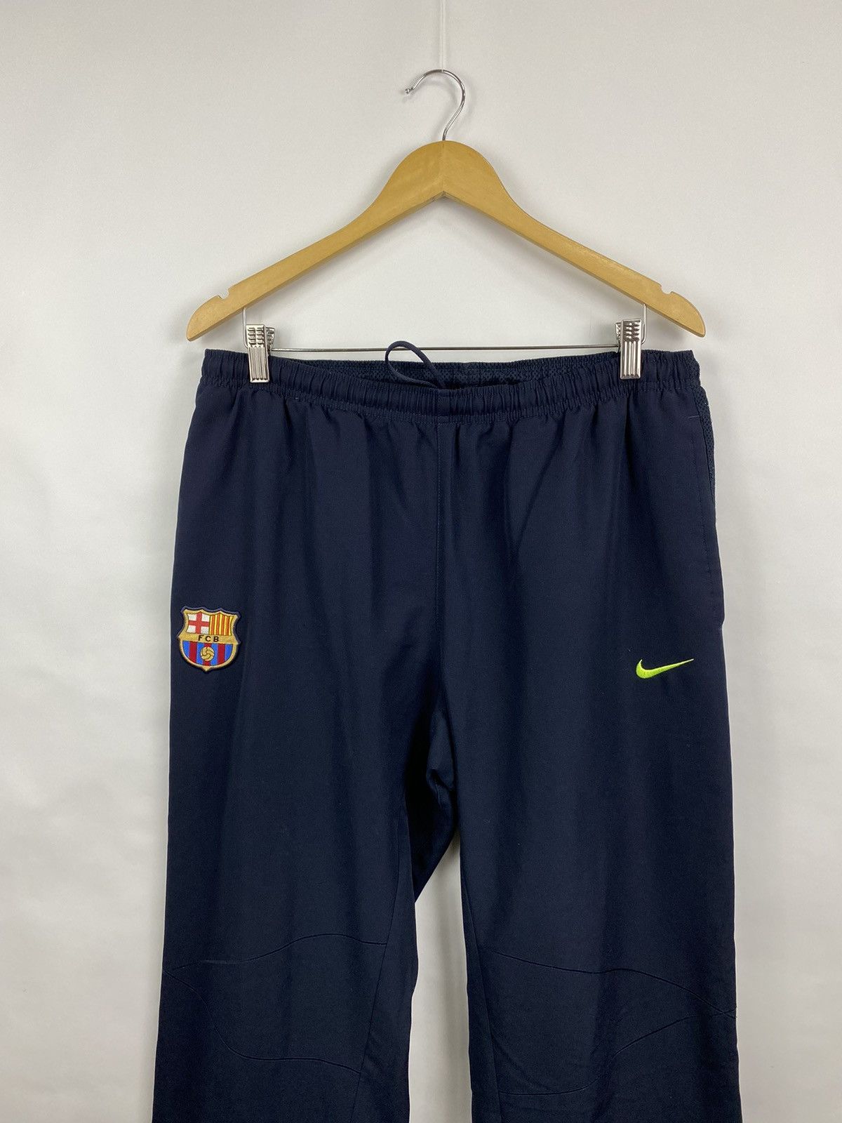 Nike 🇪🇸 Vintage 90s F. C. Barcelona Nike Soccer Pants Rare Y2K Size US 36 / EU 52 - 3 Thumbnail