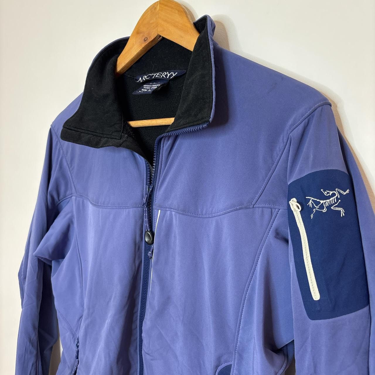 Arc'teryx Vintage Arcteryx Lavender Soft Shell Jacket Size US M / EU 48-50 / 2 - 5 Thumbnail