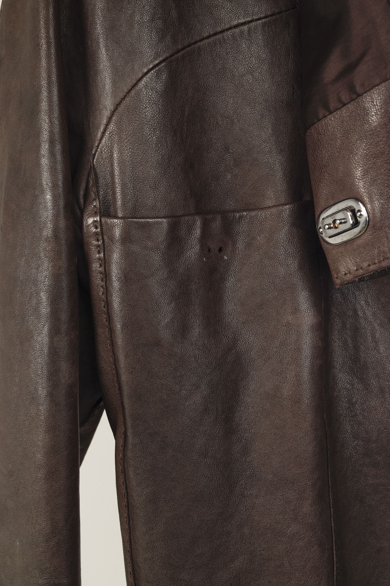 Jean Paul Gaultier Jean Paul Gaultier Vintage Turnlock Detail Leather Jacket Size L / US 10 / IT 46 - 10 Thumbnail