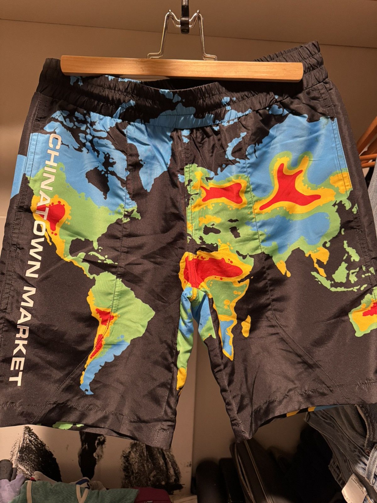 Market Chinatown Market Earth Shorts Size US 30 / EU 46 - 1 Thumbnail
