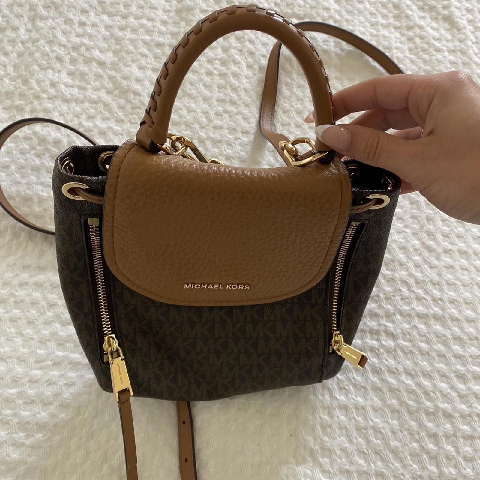 Michael Kors Micheal Kors- mini backpack/purse Size ONE SIZE - 7 Thumbnail