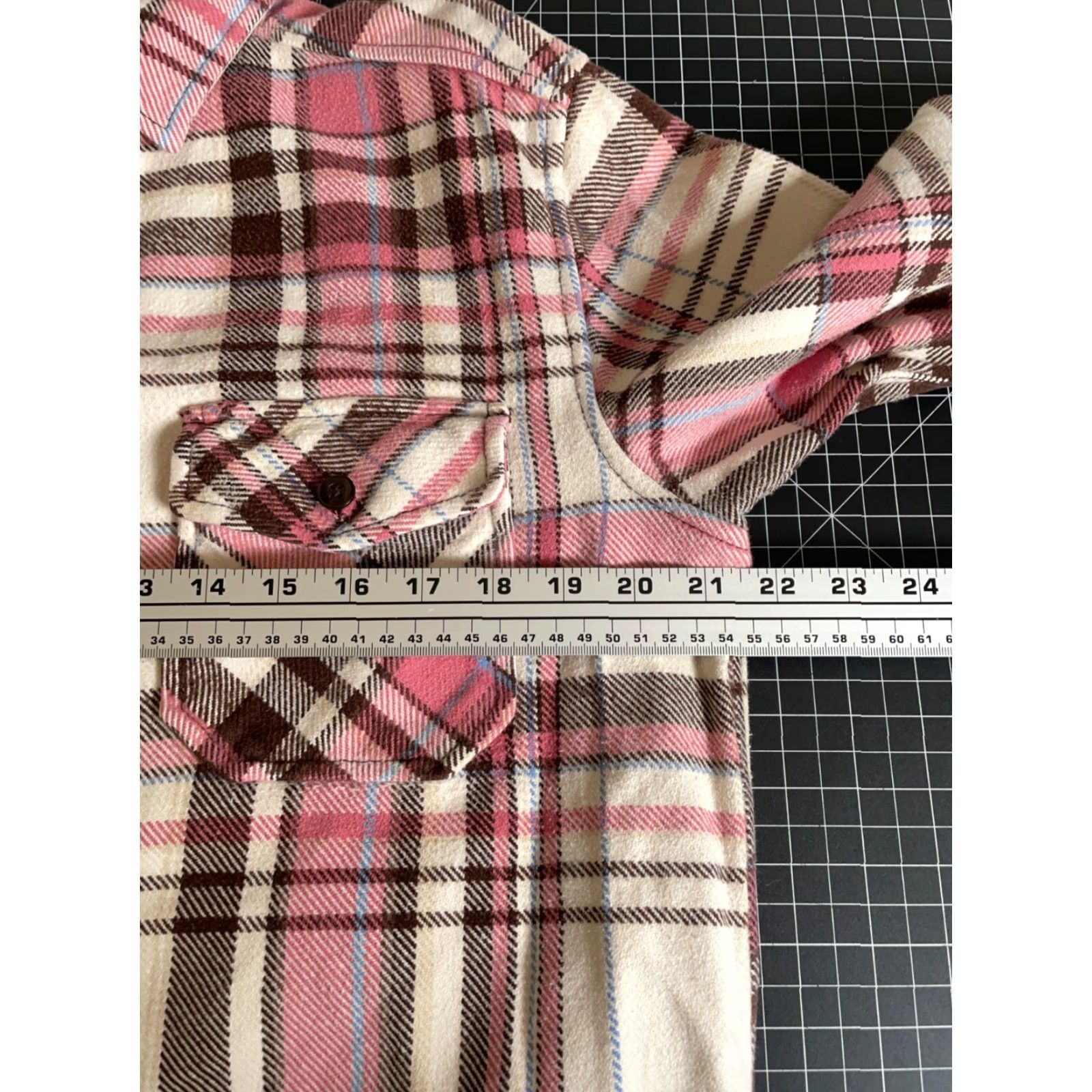 Vintage VINTAGE Artful Dodger Flannel Shirt Men 40 Large Cream Pink Plaid Heavyweight 90s Grunge Mens Size US L / EU 52-54 / 3 - 5 Thumbnail