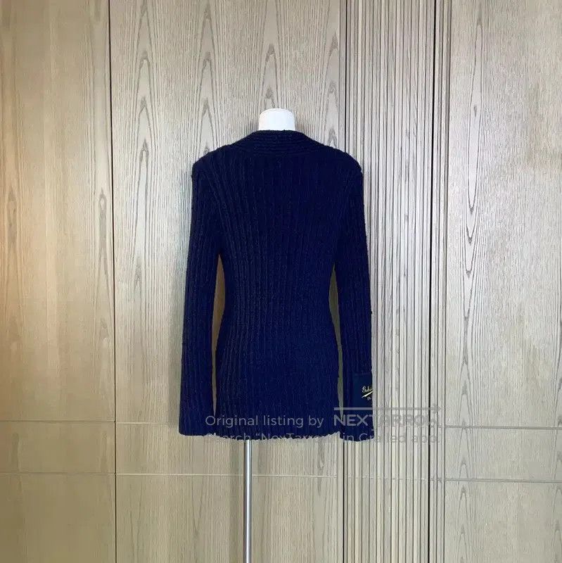 Chanel Chanel Women's Navy Wool Long Sleeve Pullover . Size S / US 4 / IT 40 - 2 Thumbnail