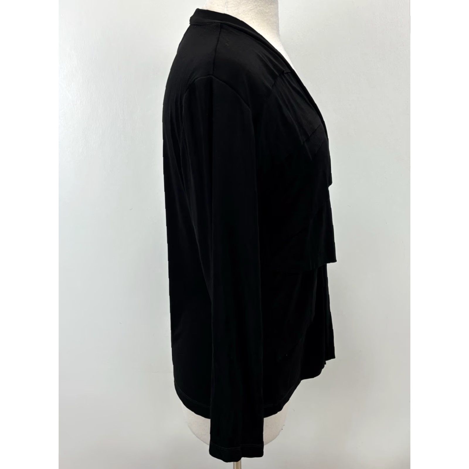 Vintage Chicos Travelers Cardigan Top Sz 1 US Medium Black Open Front Slinky Tiered Look Cardigan Women Medium Black Open Front Travel Casual Vintage: No Size M / US 6-8 / IT 42-44 - 4 Thumbnail