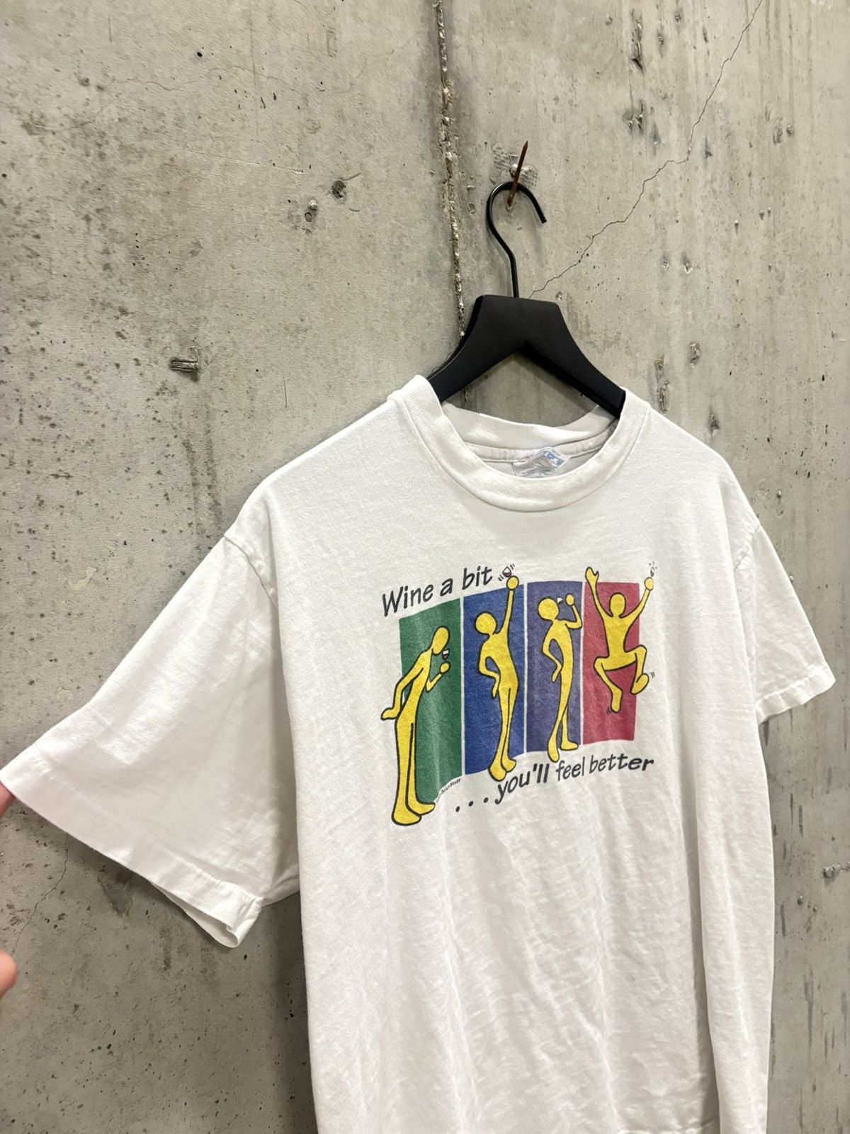 Vintage Vintage Wine A Bit Shirt Art Tee Faded Distressed Grunge Size US L / EU 52-54 / 3 - 4 Thumbnail
