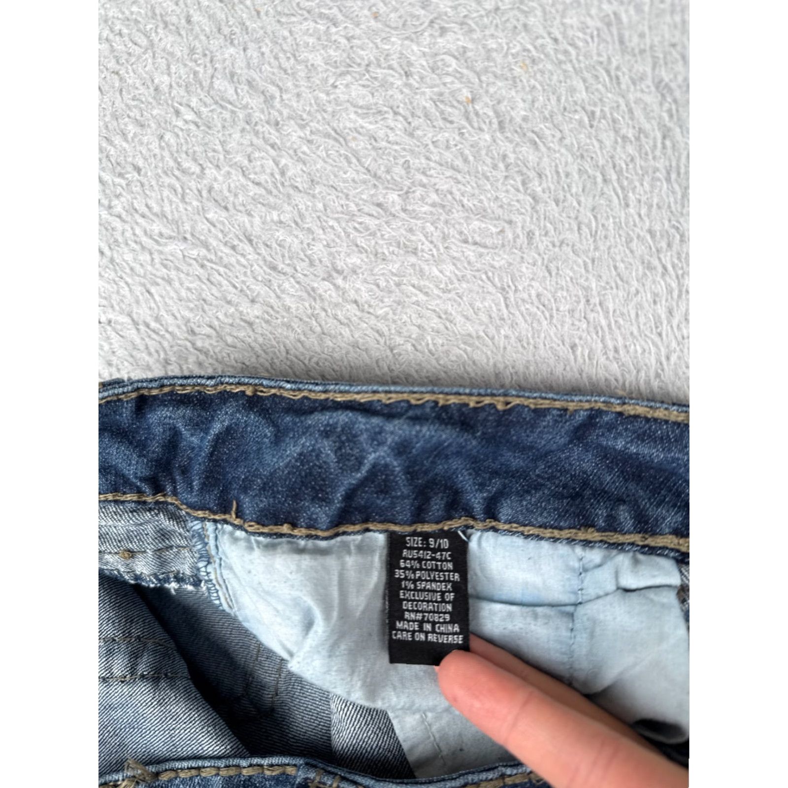 Vintage Rue21 Jeans Juniors 32x23 Blue Denim Crop Straight Leg Distressed Low Cotton Size 28" / US 6 / IT 42 - 7 Thumbnail
