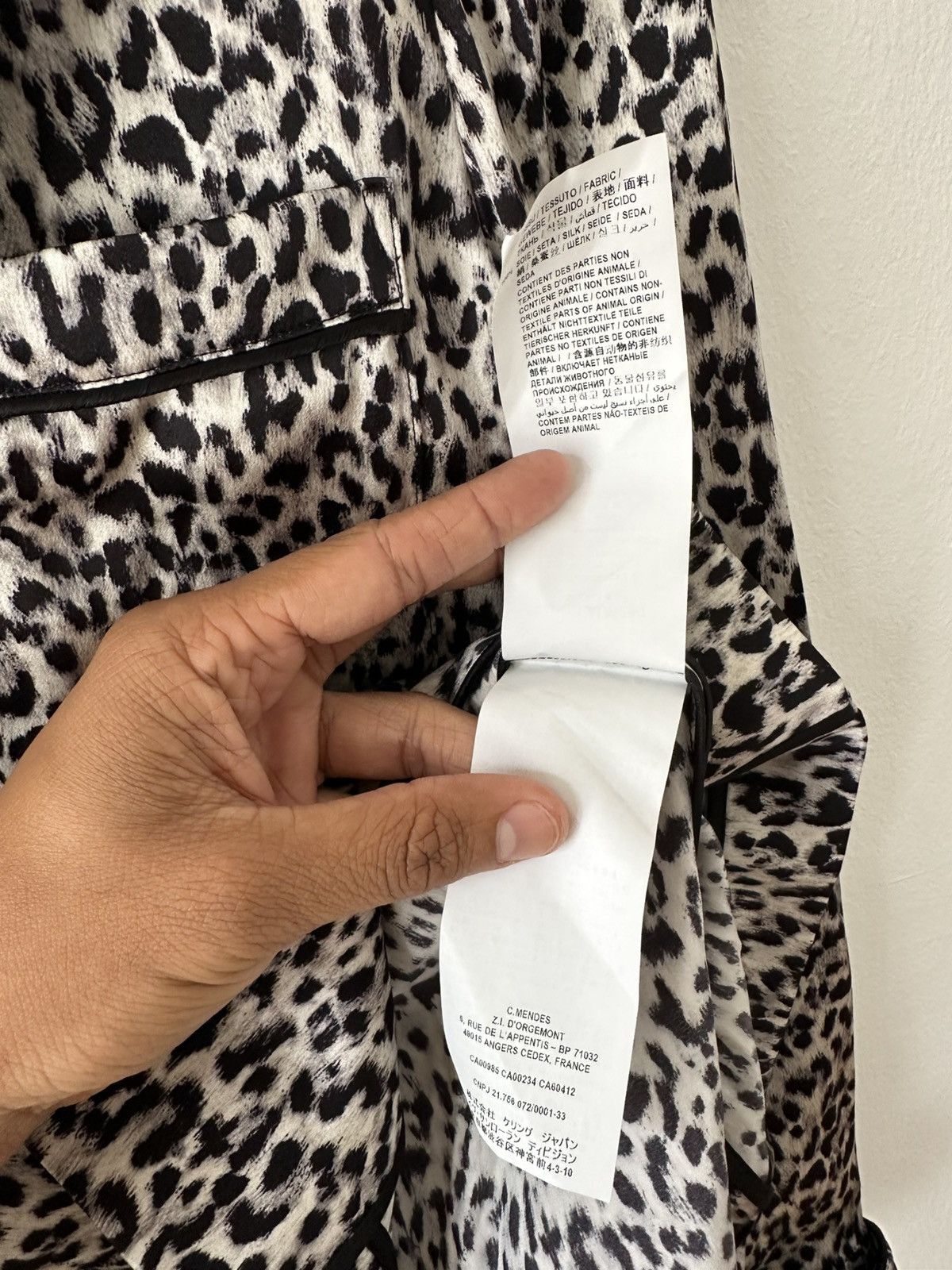 Saint Laurent Paris Saint Laurent Paris Leopard Print Silk Blazer Size XS / US 0-2 / IT 36-38 - 10 Thumbnail
