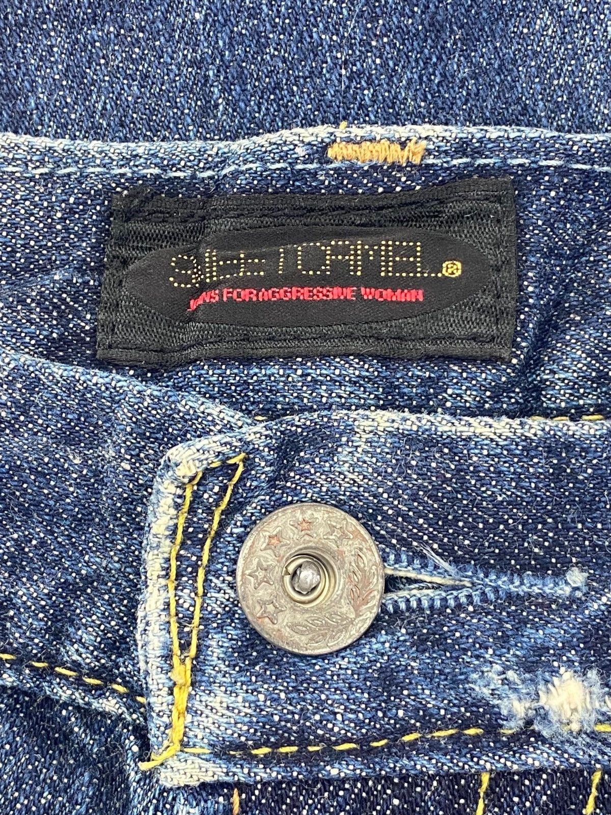 Camel Sweet Camel Blue Wash Distressed Style Straight Leg Jeans Size US 28 / EU 44 - 10 Thumbnail