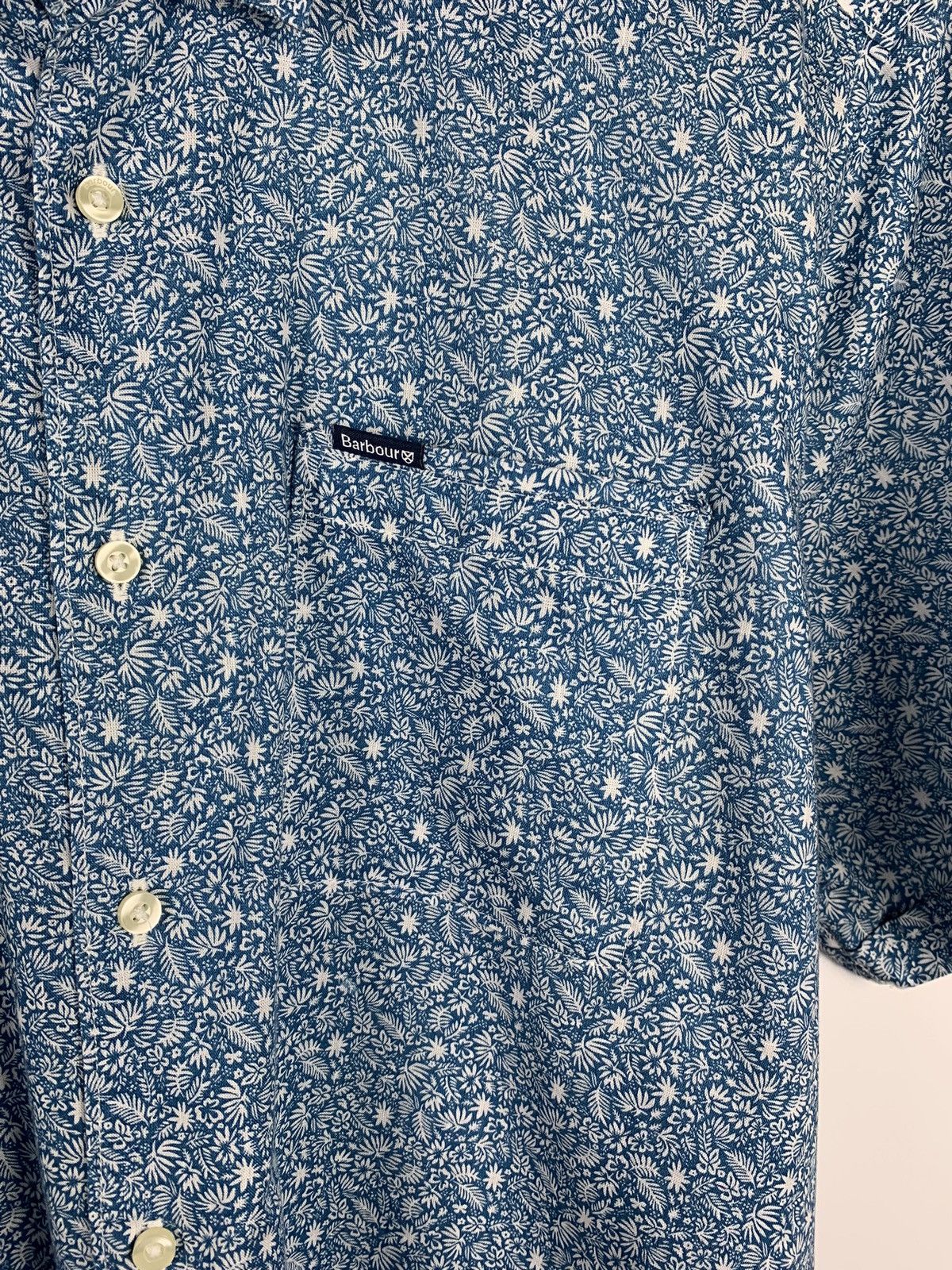 Barbour Barbour Floral Shirt Short Sleeve Size M Regular Fit Blue Size US M / EU 48-50 / 2 - 4 Thumbnail