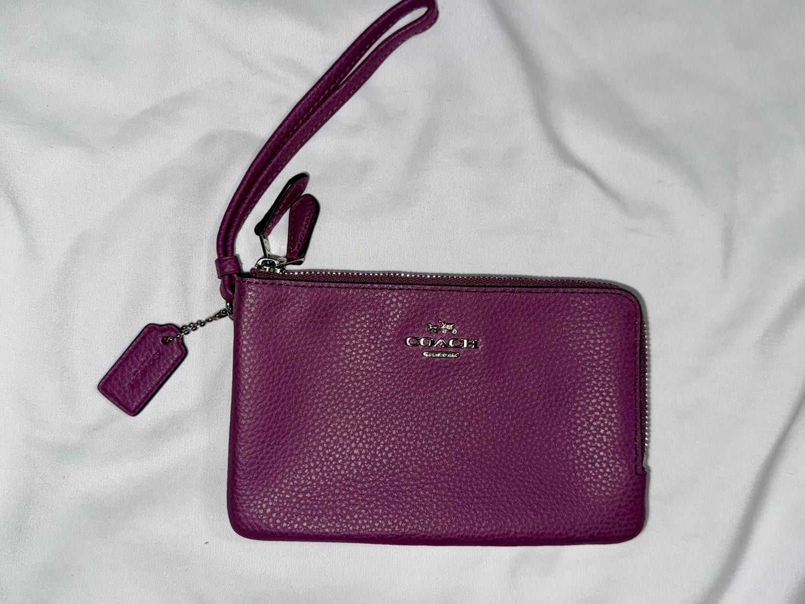 Coach Double Corner Zip Wristlet F87590 Purple