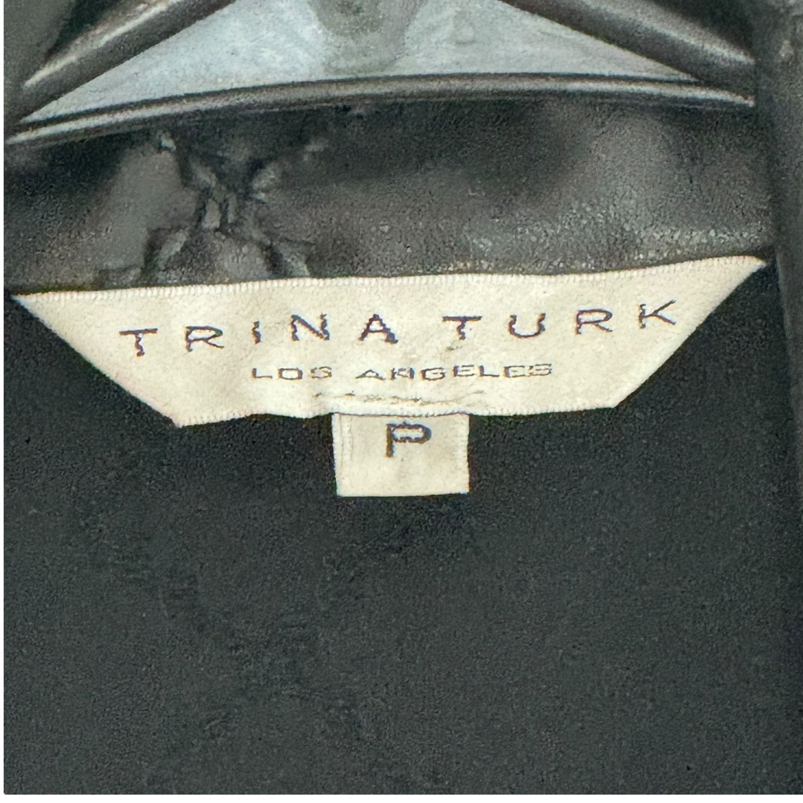 Trina Turk Trina Turk Petite Black Quilted Long Jacket Designer Matrix Size S / US 4 / IT 40 - 7 Thumbnail