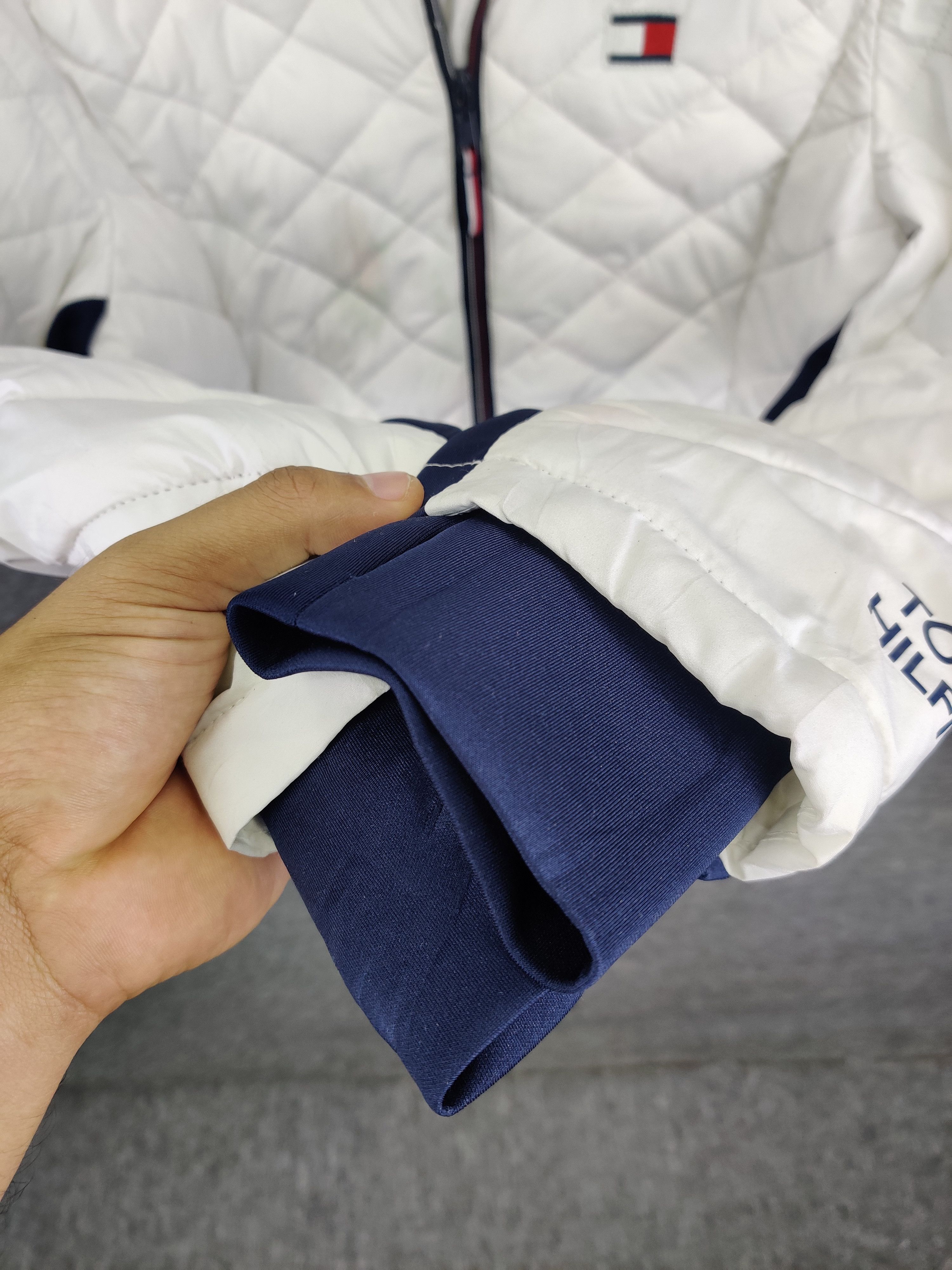 Tommy Hilfiger Tommy Hilfiger Down Puffer Jacket Size US L / EU 52-54 / 3 - 10 Thumbnail