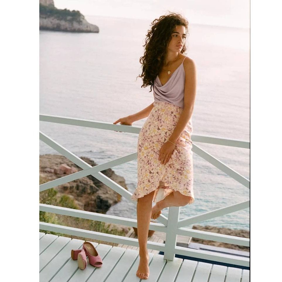 Anthropologie Anthropologie Skye Ruffled Floral Skirt $120 SIZE 6P Peach Size 28" / US 6 / IT 42 - 1 Thumbnail