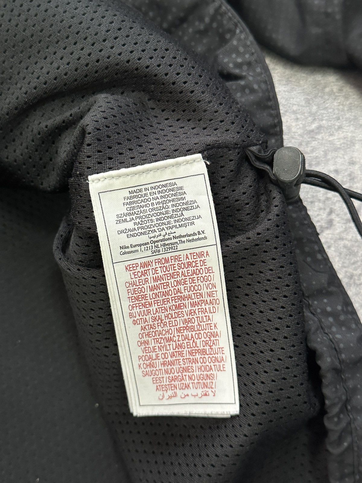 Nike Vintage Nike 00’s Black Nylon Drill Gorpcore Hood Jacket XL Size US XL / EU 56 / 4 - 5 Thumbnail