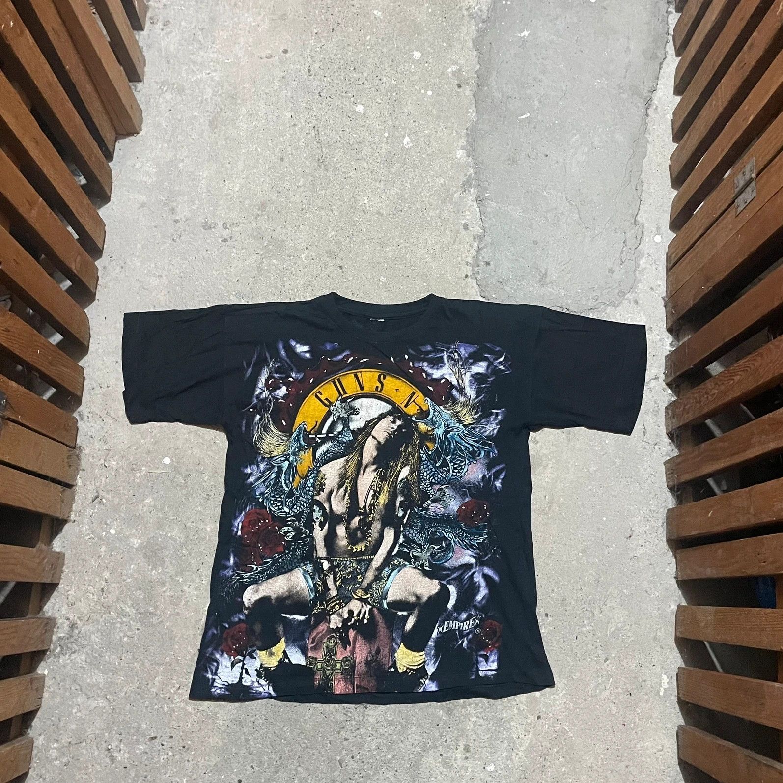 Vintage Gun n roses 90s overprinted t-shirt empire Size US L / EU 52-54 / 3 - 1 Thumbnail
