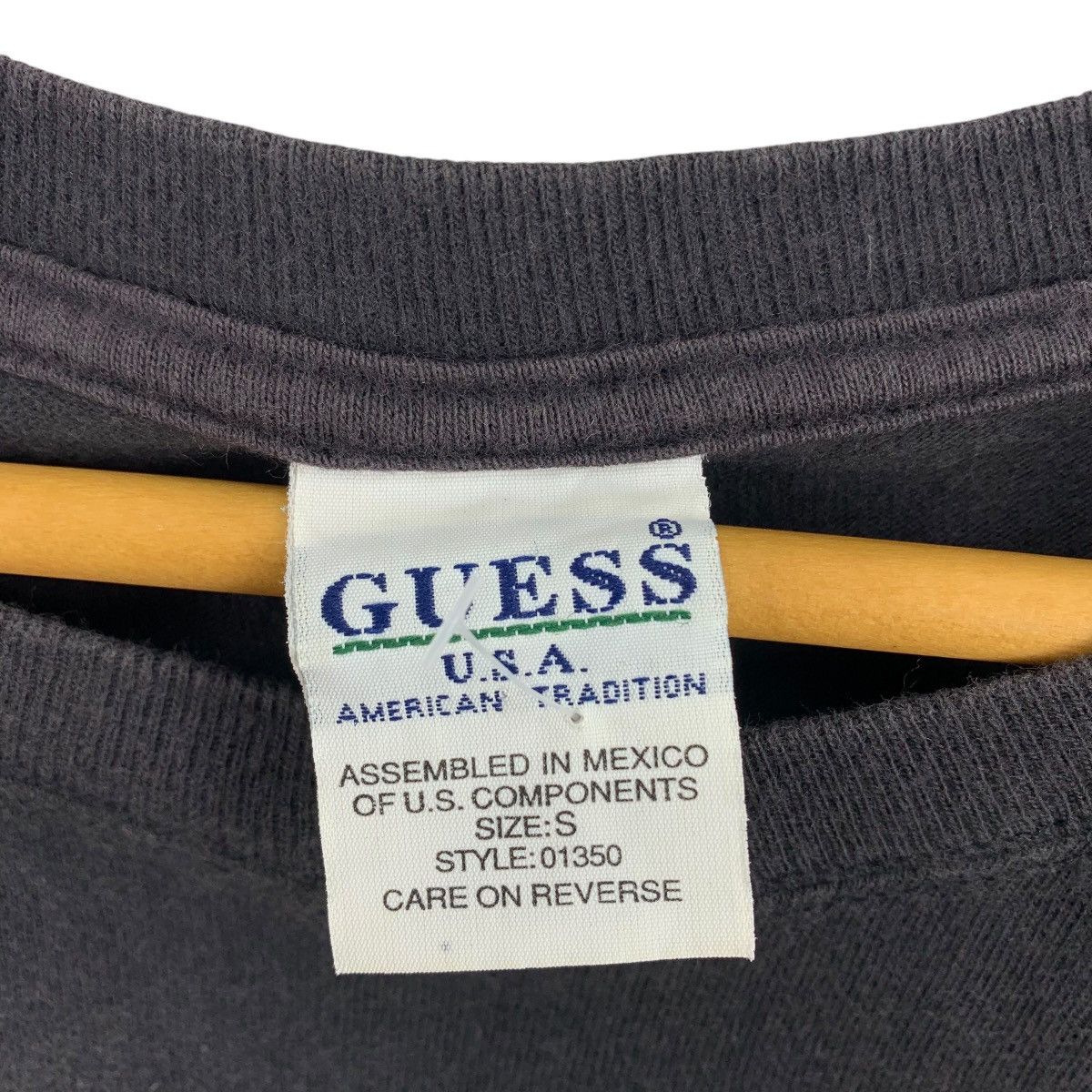 Guess × Vintage Vintage GUESS by Georges Marchiano Simpel spellout tee Size US M / EU 48-50 / 2 - 3 Thumbnail