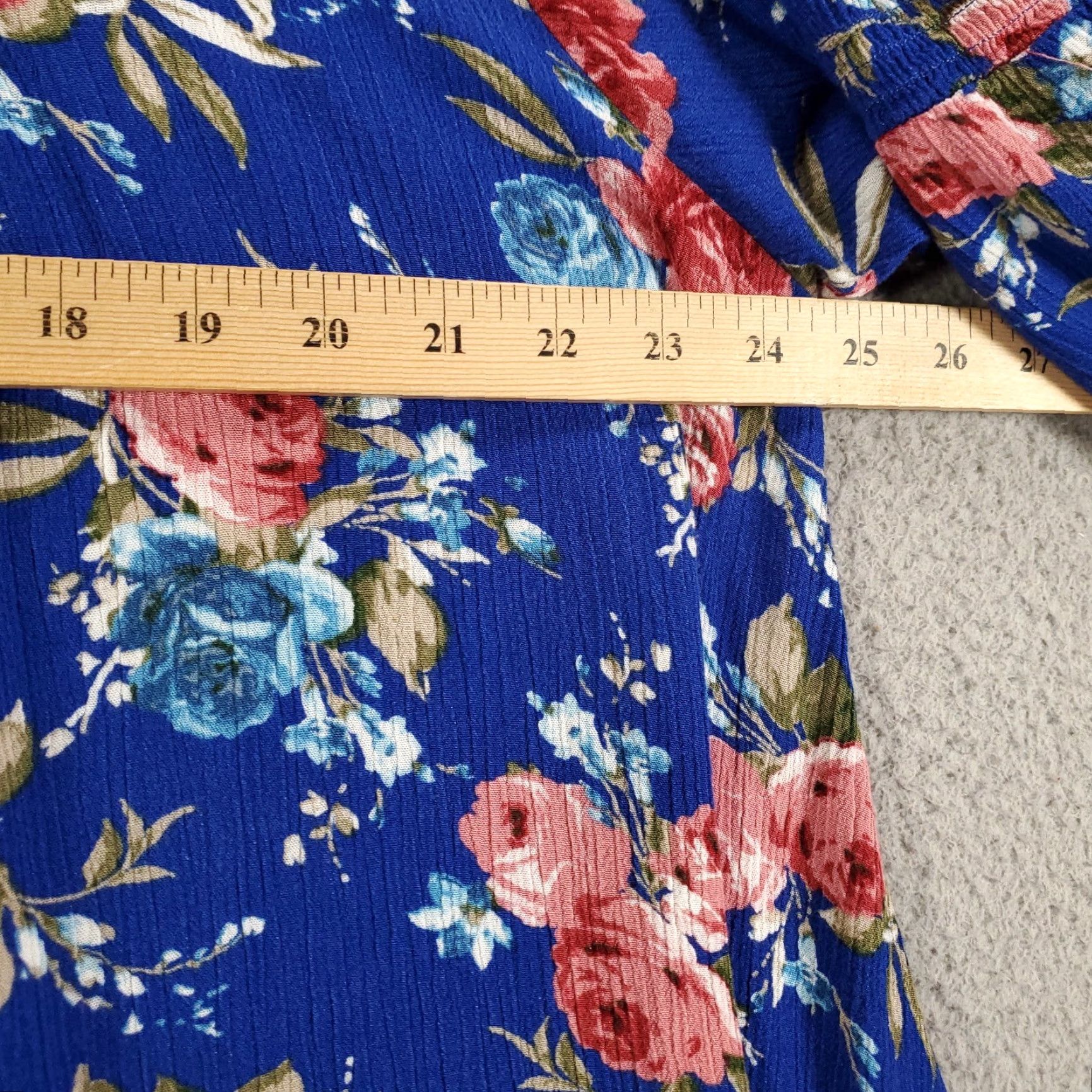 Vintage Womens Tunic Top XL Blue Floral Boho V-Neck Straps 3/4 Sleeve Crochet Criss Cross Neckline Blouse Shirt Size XL / US 12-14 / IT 48-50 - 4 Thumbnail