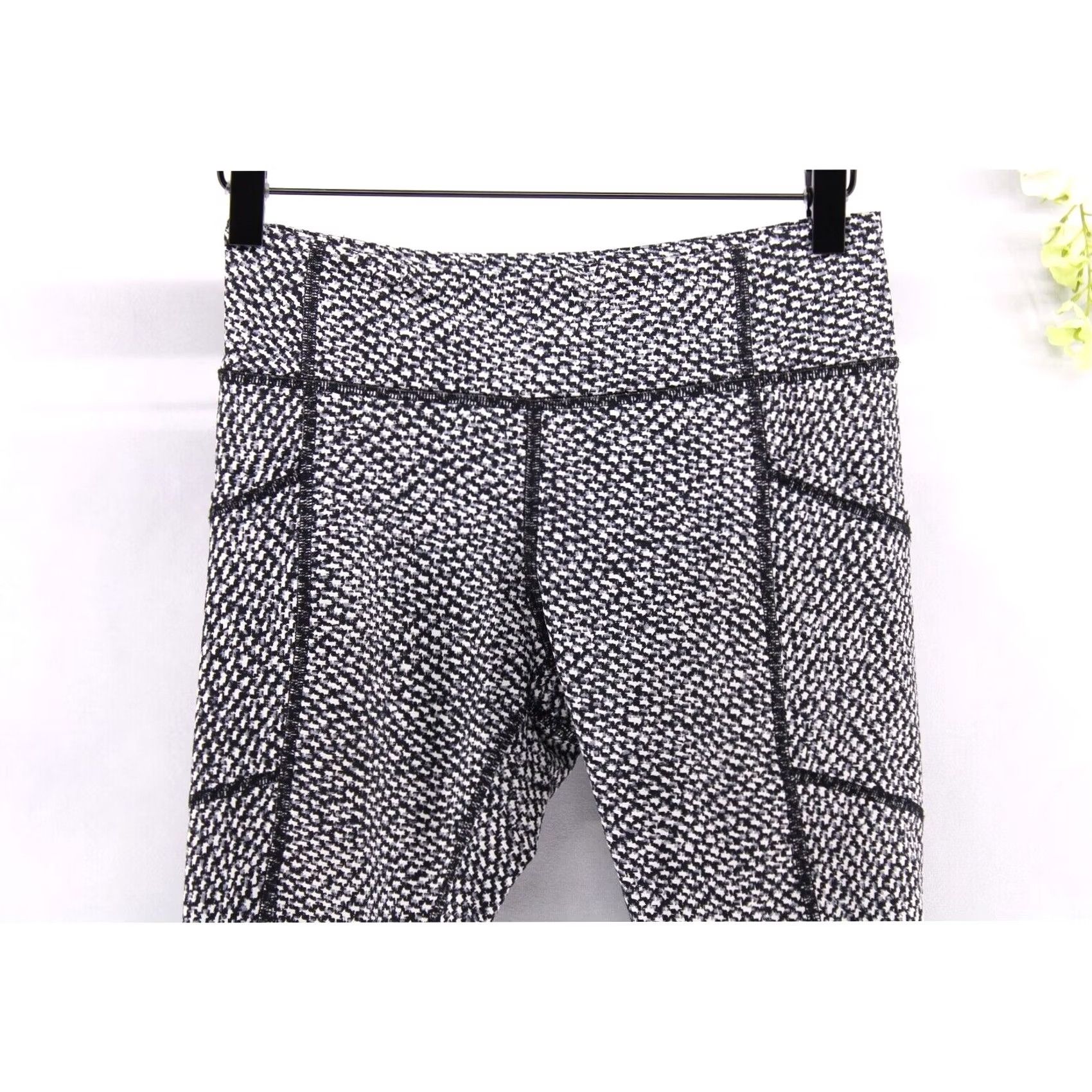 Lululemon Lululemon Women's Tight Stuff II Luminesce Splatter White Black / Black Sz 6 Size ONE SIZE - 3 Thumbnail