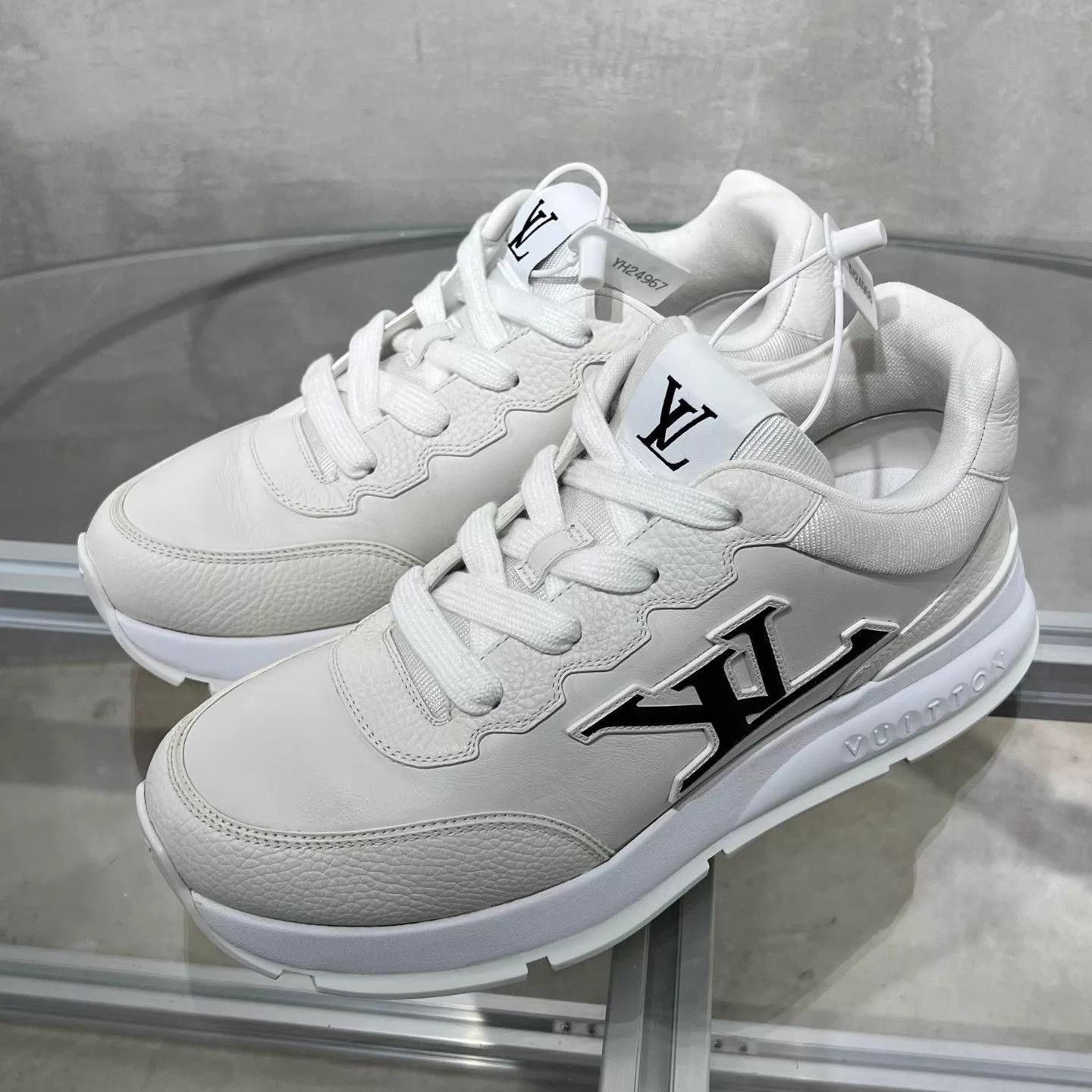 Louis Vuitton LV 25 New Classic White Sneaker UK7 41 Size US 8 / EU 41 - 2 Thumbnail