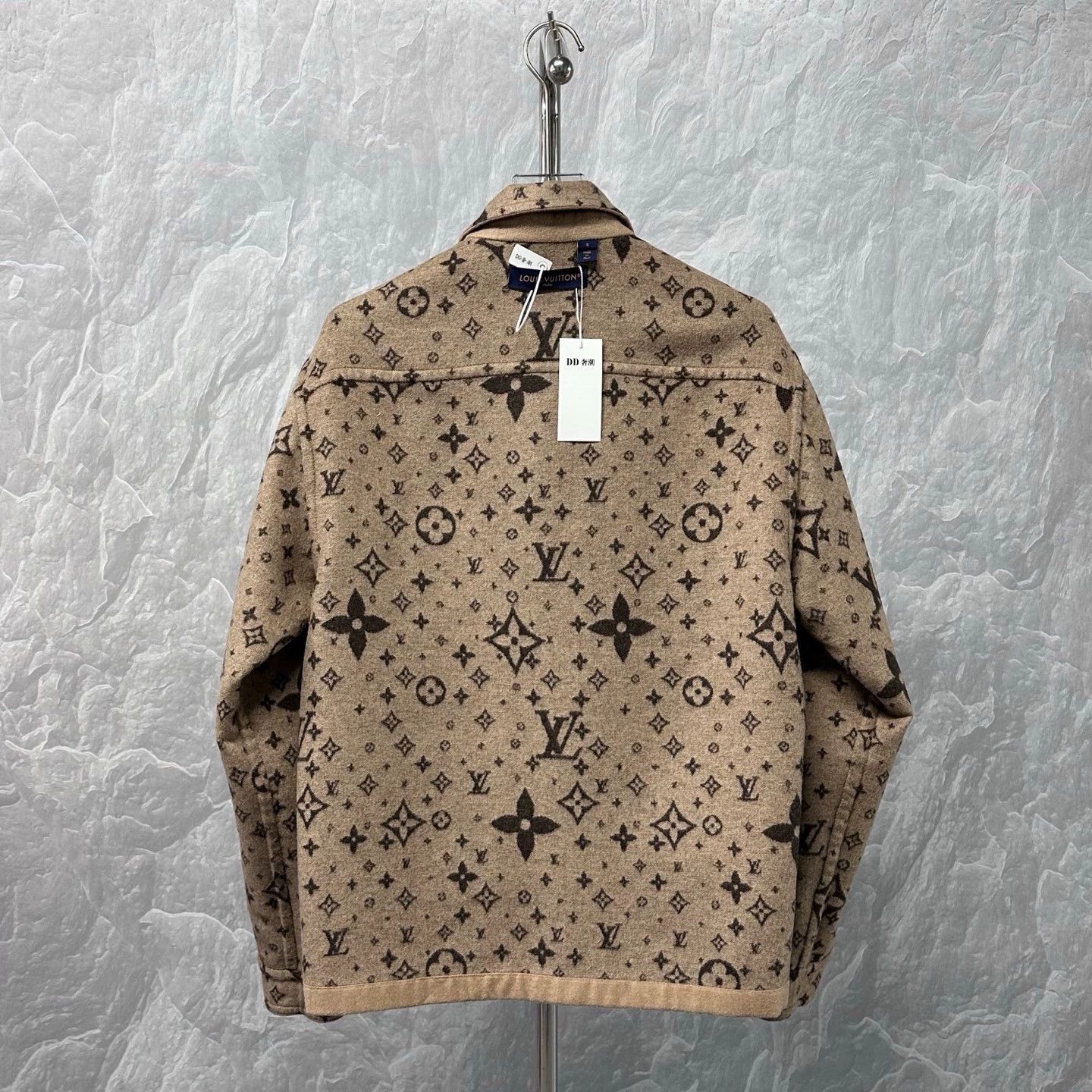 Louis Vuitton louis vuitton ss24 logo wool outerwear jacket Size US S / EU 44-46 / 1 - 2 Thumbnail