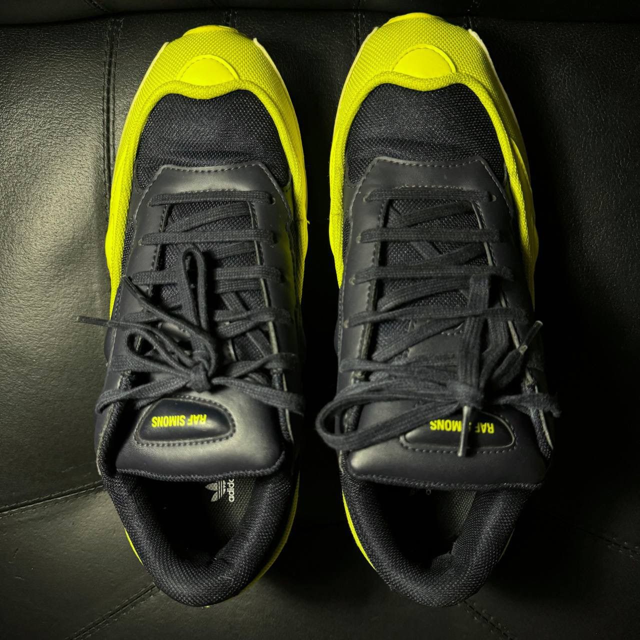 Adidas × Raf Simons 9us Adidas Raf Simons Ozweego Yellow FW18 Size US 9 / EU 42 - 5 Thumbnail