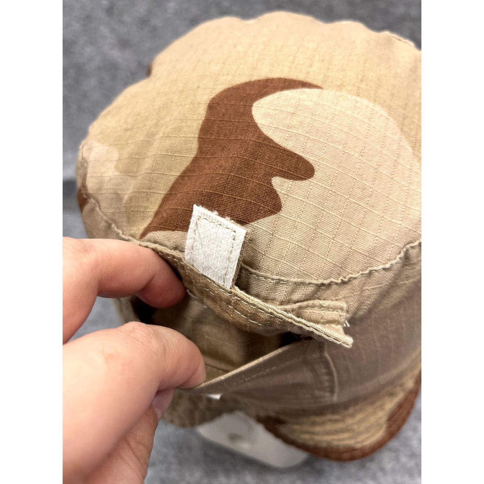 Vintage VINTAGE Bucket Hat Adult Small Beige Desert Camo Cotton Blend Reversible Size ONE SIZE - 7 Thumbnail