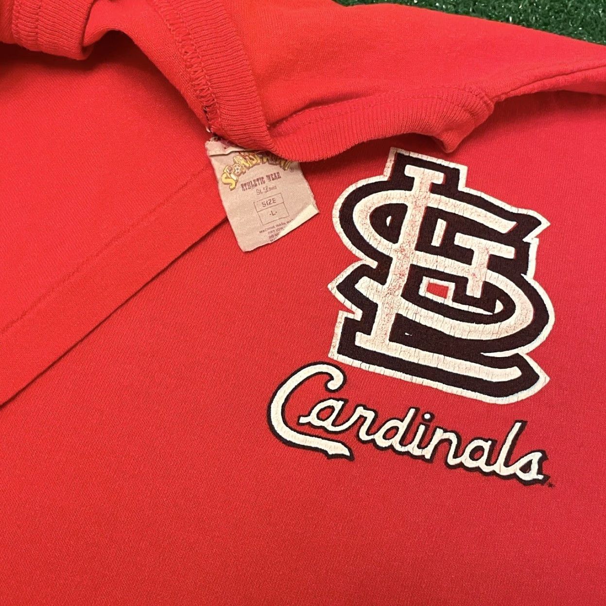MLB VINTAGE 80s 90s St Louis Cardinals MLB Baseball Logo Shirt Mens Size XL Red 90s Logo Shirt Mens L Baseball Team Cardinals Men Shirts Size US L / EU 52-54 / 3 - 2 Thumbnail