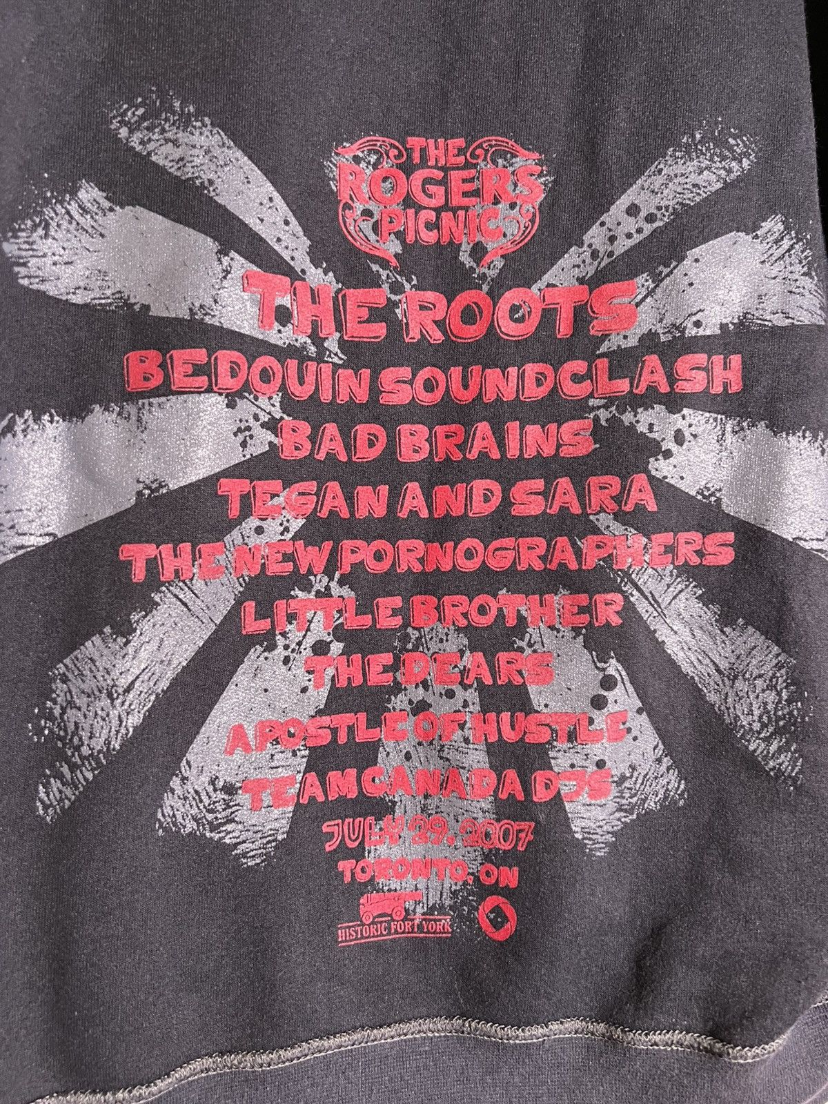 Vintage Y2K 2000’s VTG Vintage The Rogers Picnic Rock Band Hoodie Size US M / EU 48-50 / 2 - 6 Thumbnail