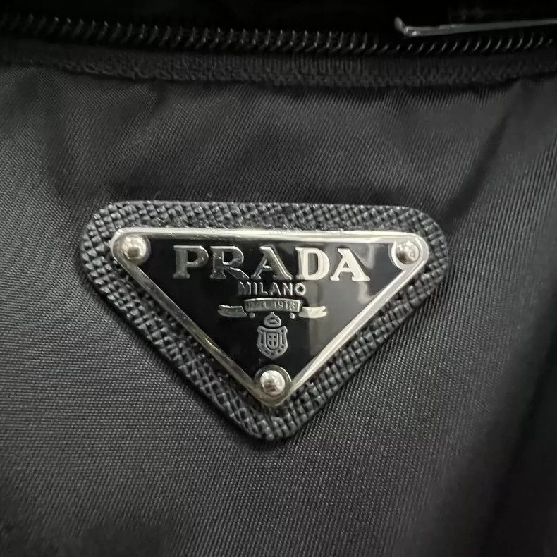 Prada Prada Black triangle logo trousers 2502-Nextarrow Size US 30 / EU 46 - 3 Thumbnail