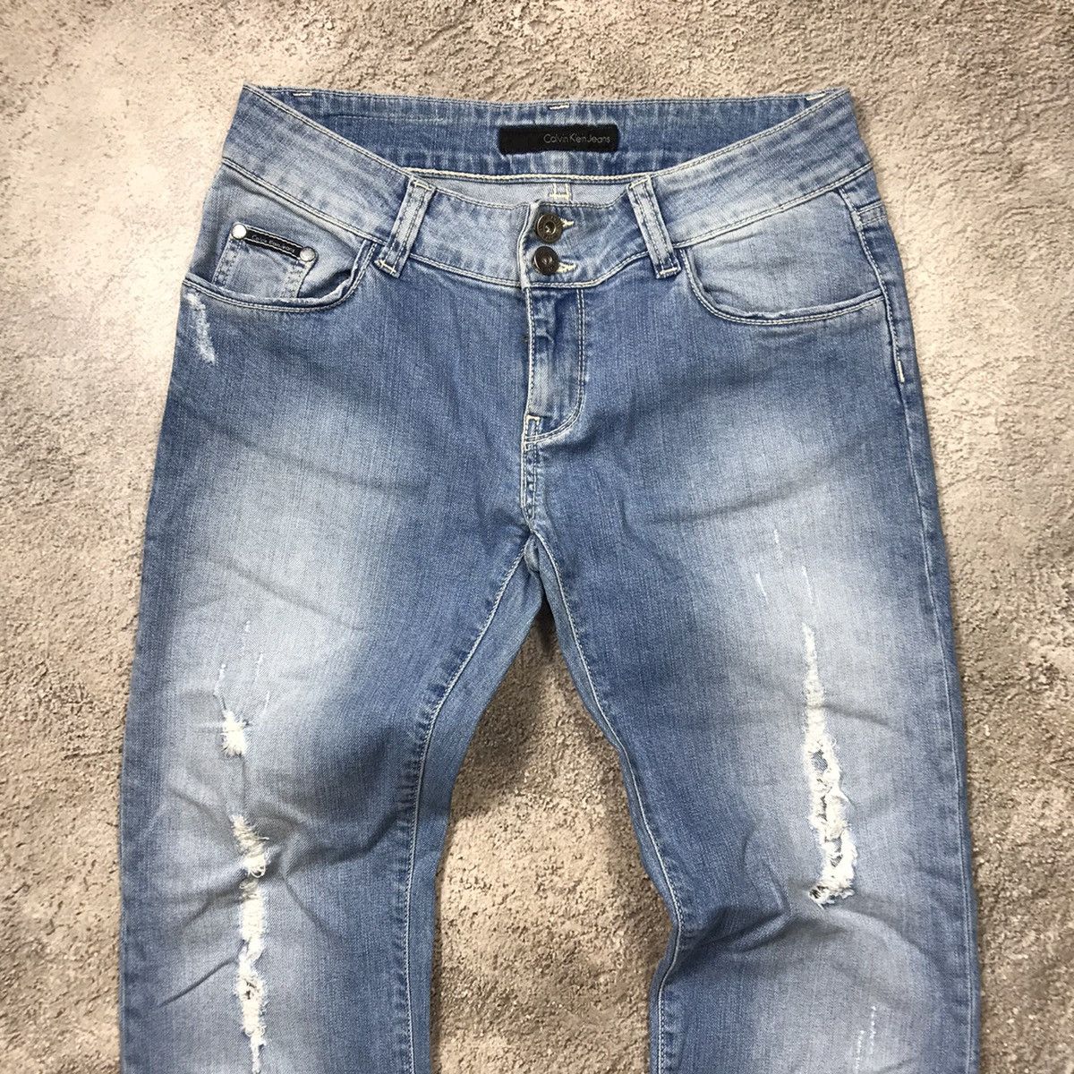 Vintage Vintage 90s Calvin Klein Distressed Flared Jeans Grunge 28 Size 28" / US 6 / IT 42 - 2 Thumbnail