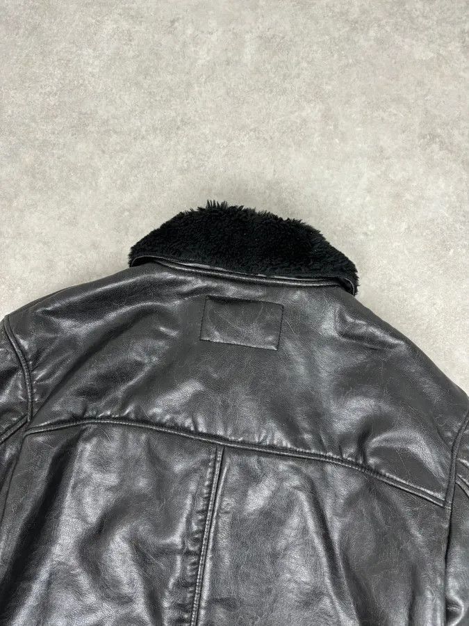 Armani 2000s Armani Black Faux Leather Fur Collar Jacket Size US L / EU 52-54 / 3 - 6 Thumbnail