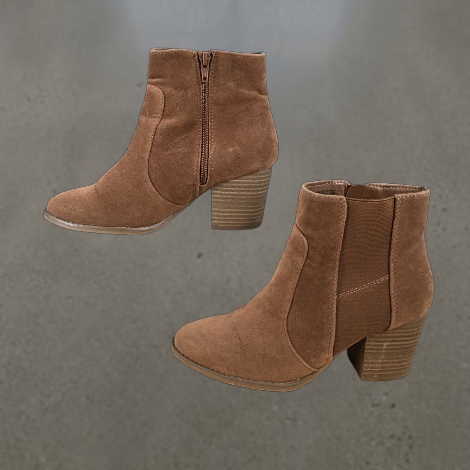 Vintage Universal Thread Boots Womens 7 Catlin Ankle Bootie Brown Side Zip Block Heels Boots Womens Catlin Brown Ankle Bootie Block Heel 7"} Size US 7 / IT 37 - 1 Thumbnail