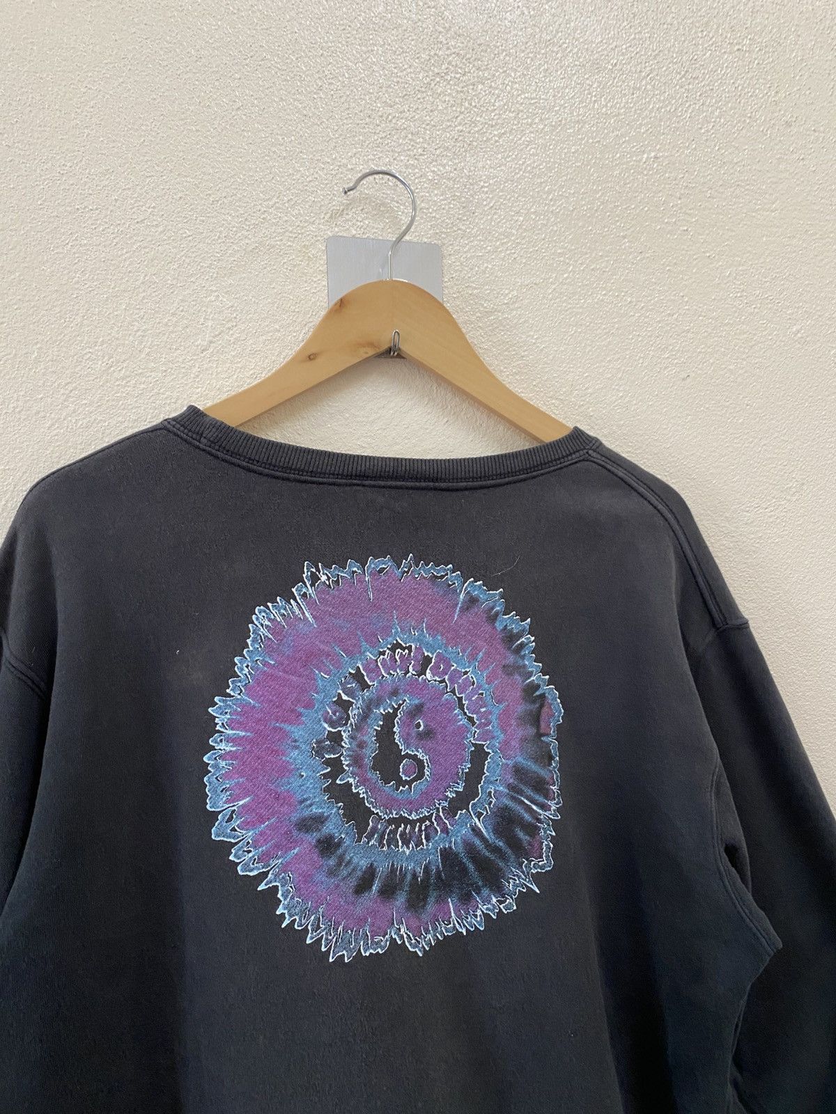 Other Vtg T&C Surf Design Black Faded Sweatshirt Size US L / EU 52-54 / 3 - 4 Thumbnail