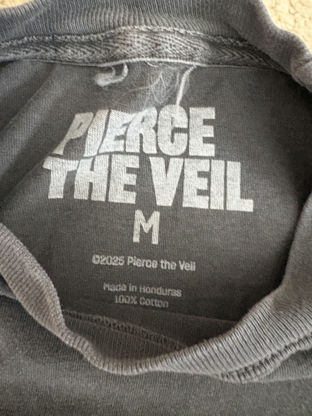 Band Tees Pierce the Veil Tour Tee Size US M / EU 48-50 / 2 - 2 Thumbnail