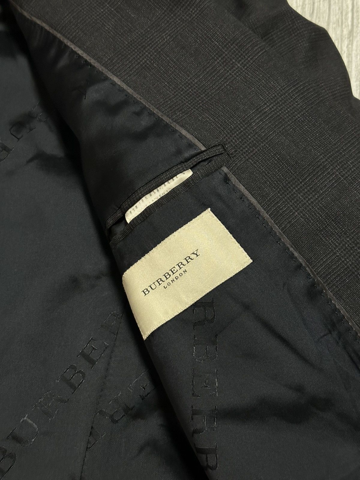 Burberry Vintage Gray Burberry Blazer Size 52R - 7 Thumbnail