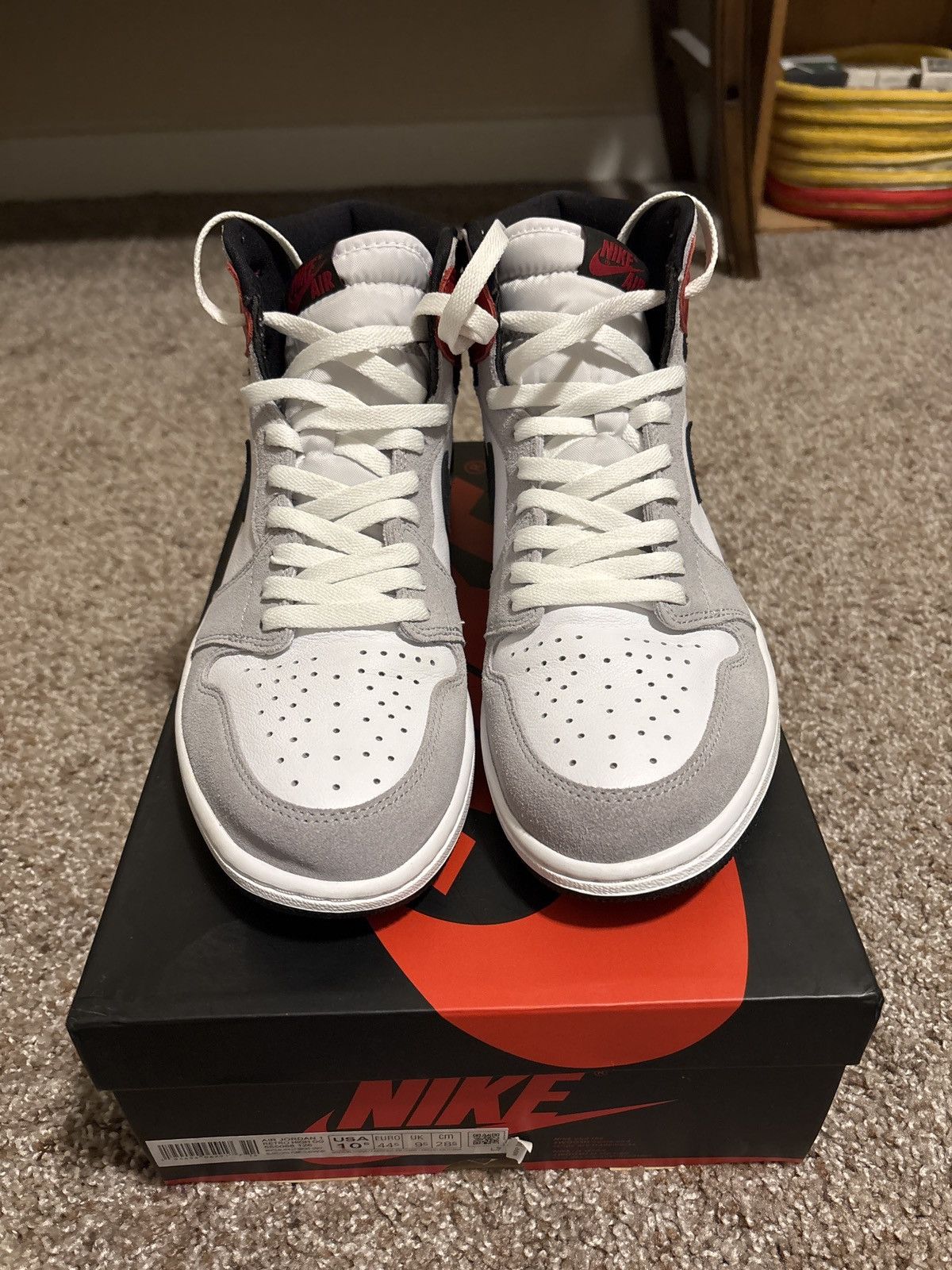 Jordan Brand × Nike Air Jordan 1 High “Light Smoke Grey” Size US 10.5 / EU 43-44 - 4 Thumbnail