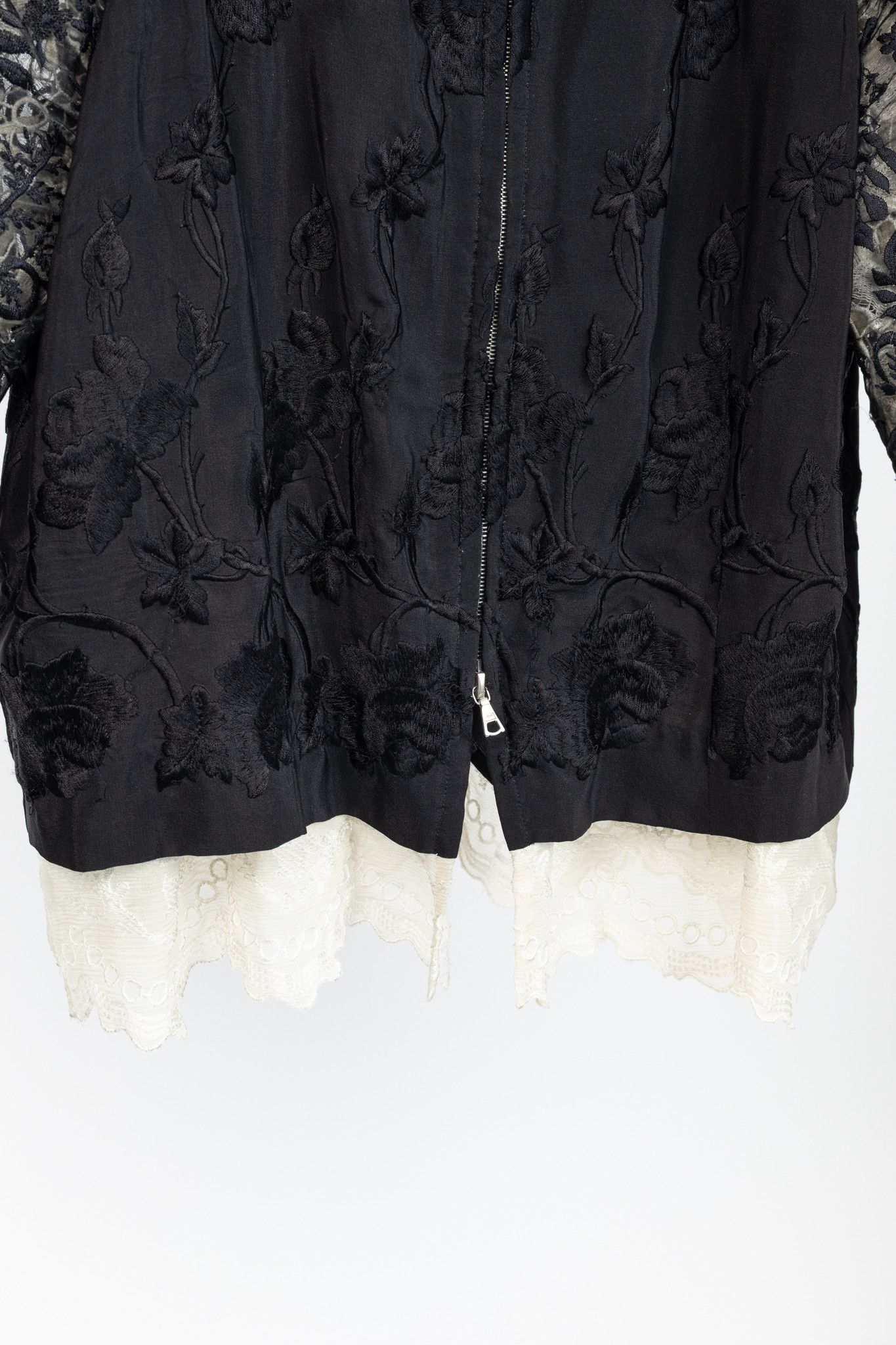 Dries Van Noten Dries Van Noten Black Embroidered Silk & Lace Bomber Jacket Size S / US 4 / IT 40 - 9 Thumbnail