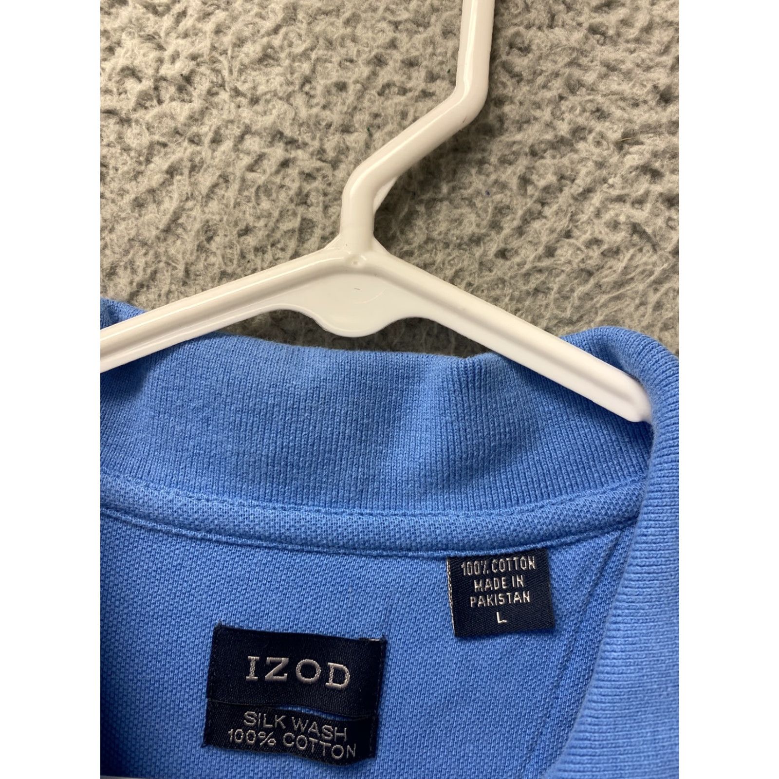 Izod IZOD Shirt Men's L Blue Polo Embroidered Crest Classiccore Preppy Golf/99-20 Shirt Mens L Blue Polo Embroidered Crest Classiccore Golf 99-20 Size US L / EU 52-54 / 3 - 3 Thumbnail