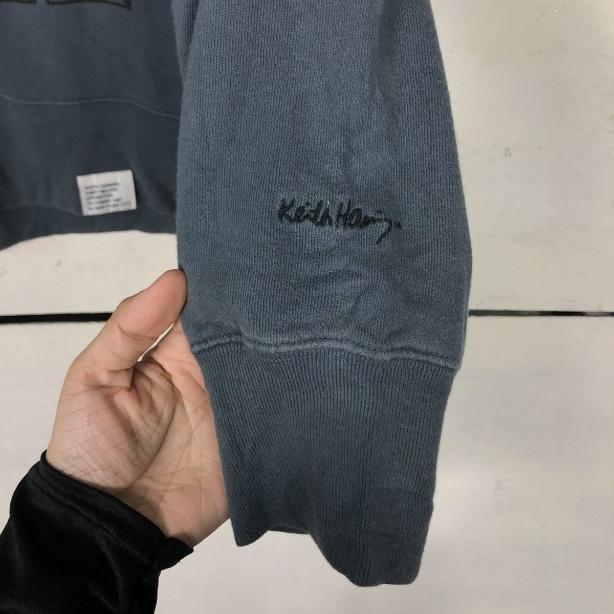 Japanese Brand 🔥VINTAGE SWEATSHIRT UT X KEITH HARRING BIG LOGO Size US M / EU 48-50 / 2 - 13 Thumbnail