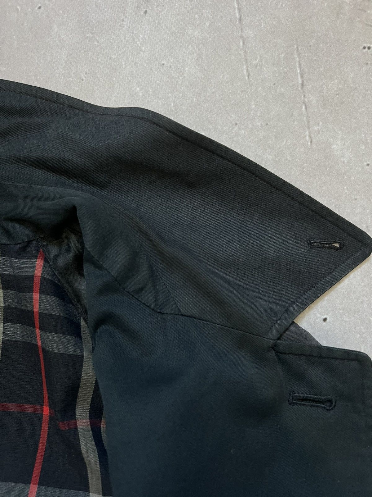 Burberry Very Rare Mans Trench Coat Barberry Size XL Hype Vintage Size US XL / EU 56 / 4 - 14 Thumbnail