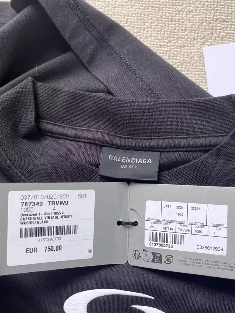 Balenciaga Balenciaga Monogrammed crewneck short sleeve T-shirt Size US XL / EU 56 / 4 - 6 Thumbnail