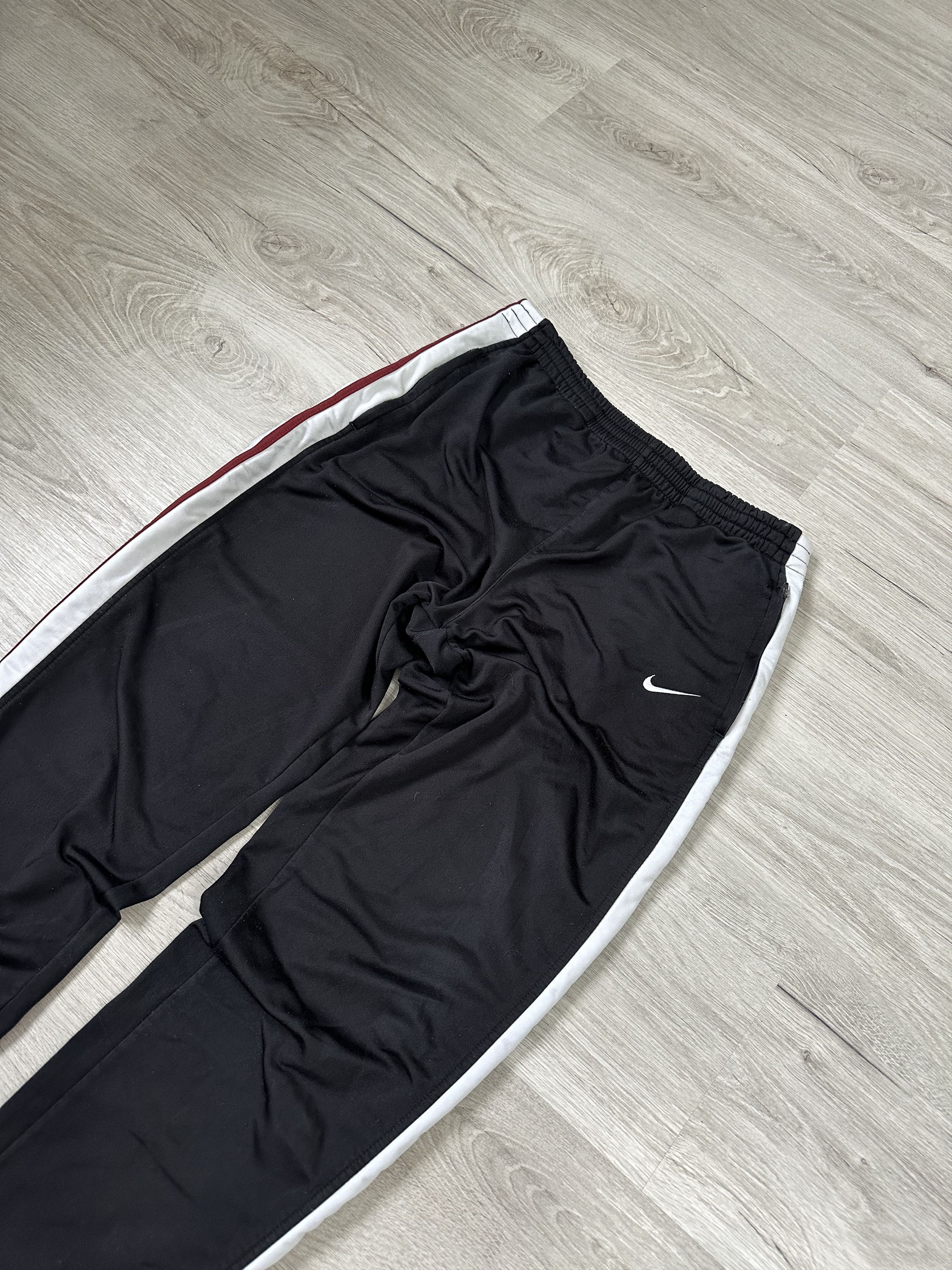 Nike × Vintage MENS CASUAL Y2K NIKE SWEATPANTS RARE Size US 34 / EU 50 - 1 Thumbnail