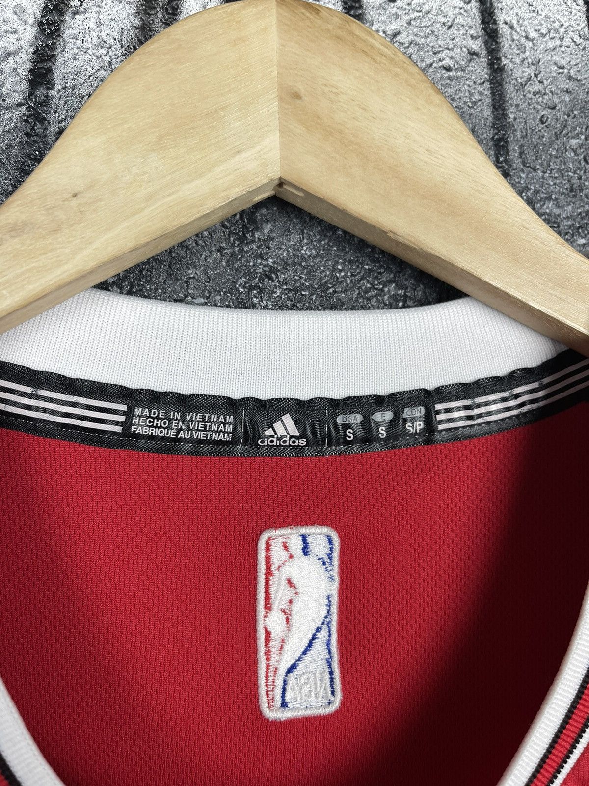 NBA Adidas NBA Chicago Bulls Jersey Rose 1 Men’s Size S Size US S / EU 44-46 / 1 - 8 Thumbnail