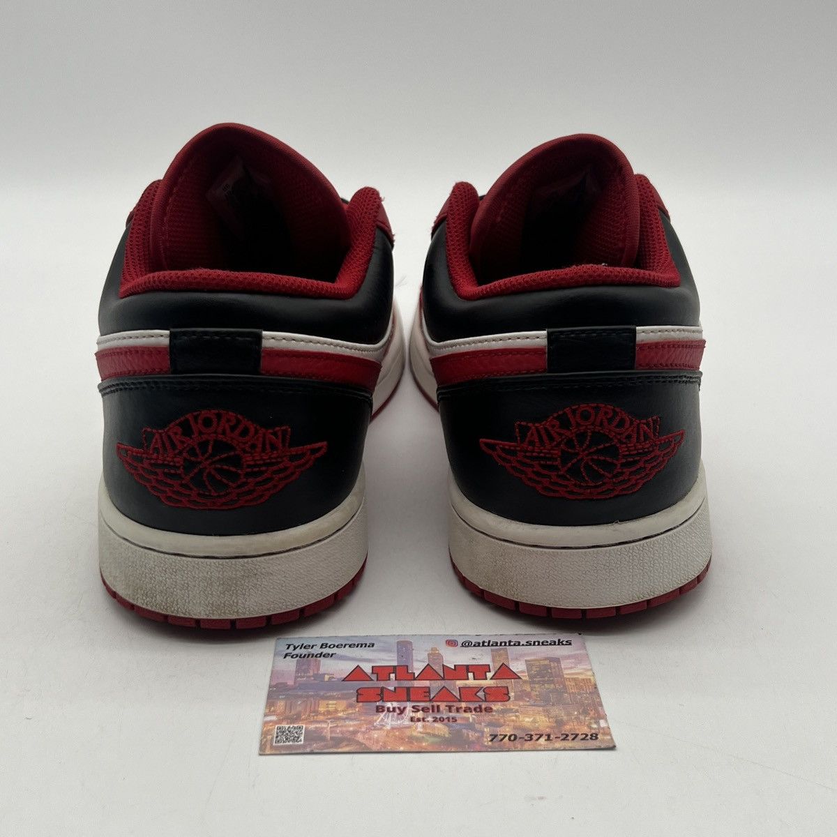 Nike Air Jordan 1 low reverse black toe Size US 10.5 / EU 43-44 - 3 Thumbnail