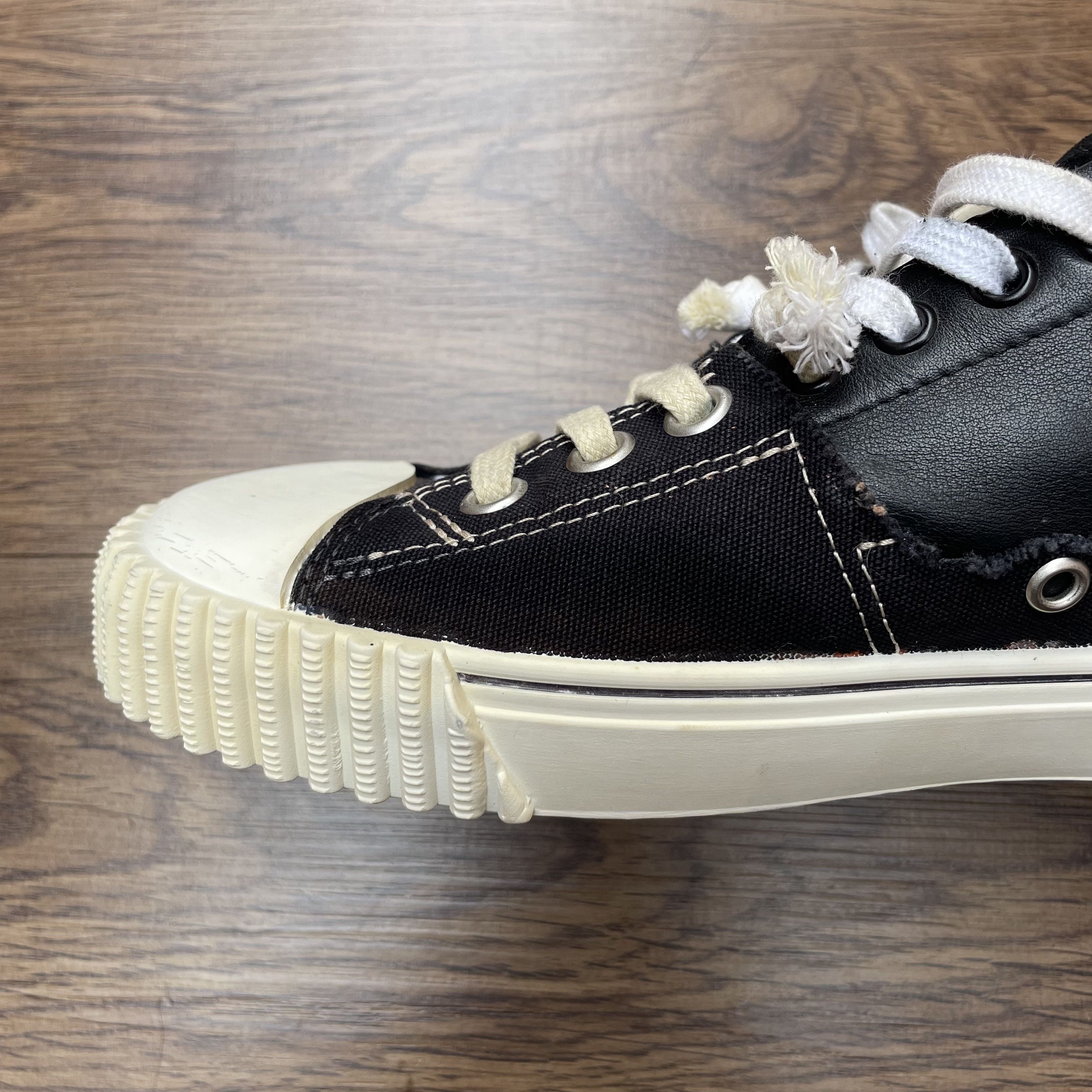 Maison Margiela Maison Margiela New Evolution Hybrid Sneakers Size US 8 / EU 41 - 21 Thumbnail