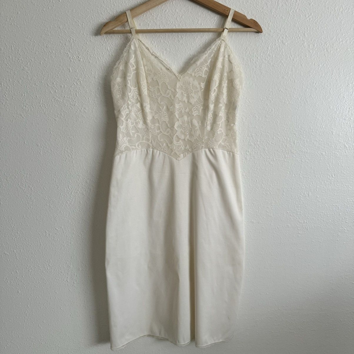 Vintage VANITY FAIR Vintage 50s White Lace Slip Petticoat Dress Size S / US 4 / IT 40 - 1 Thumbnail