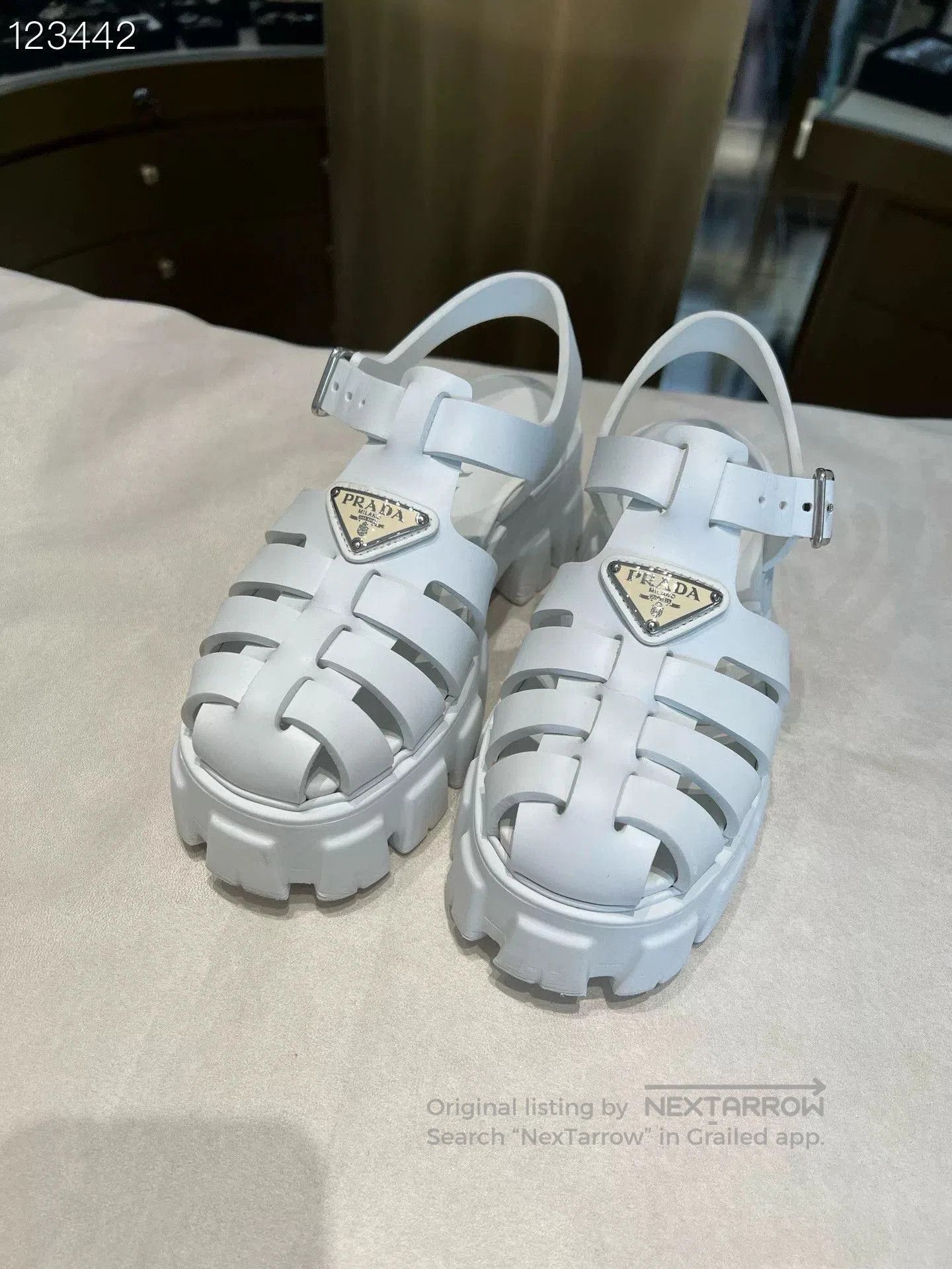 Prada Prada White Platform Sandals 36. Size US 5 / IT 35 - 1 Thumbnail
